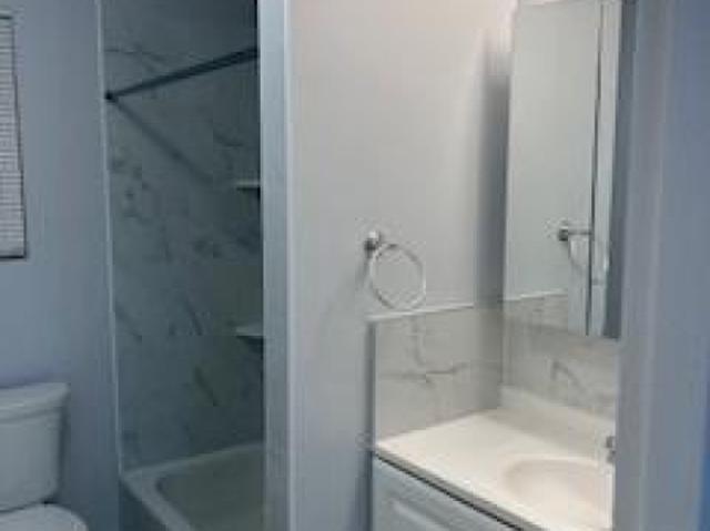 Townhouse for sale in Roselle, New Jersey