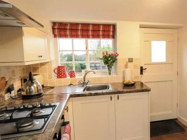 House for rent in North Sheen, Greater London