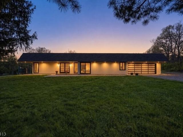 House for sale in Neshanic Station, New Jersey