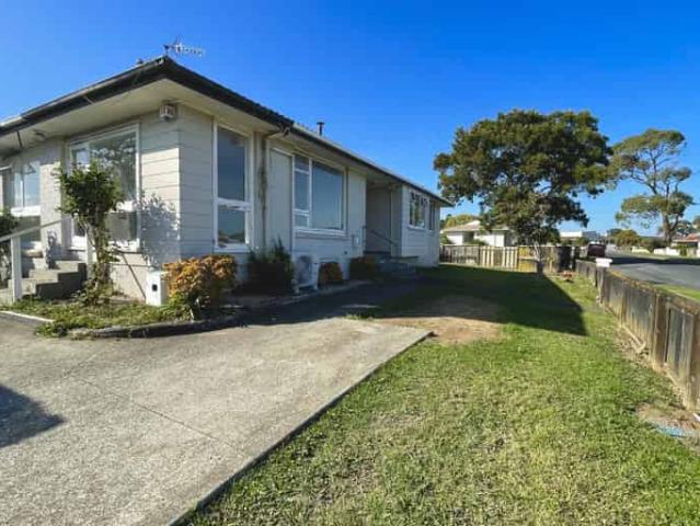 House for rent in Owhata, Oroua County