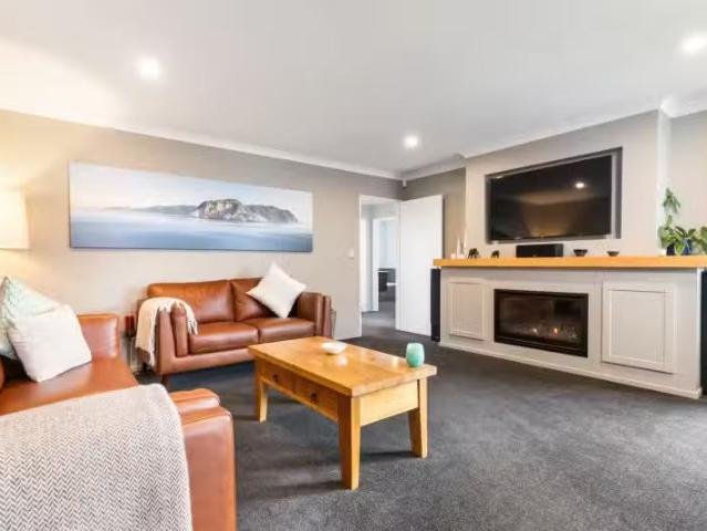 House for sale in Lincoln, Canterbury