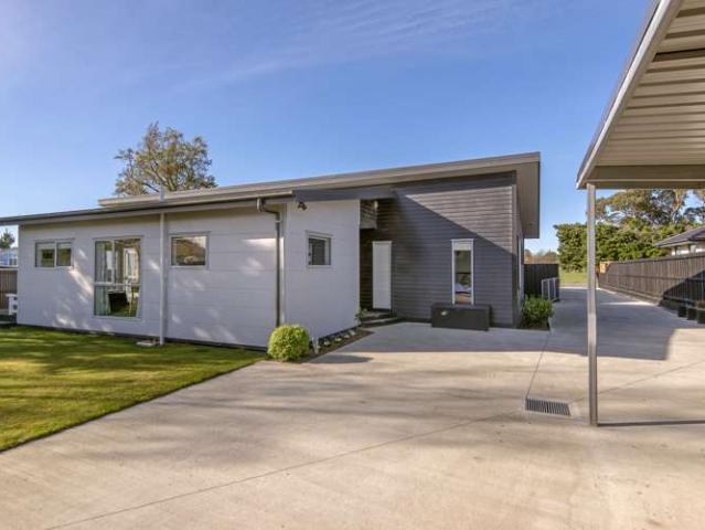 House for sale in Dorie, Canterbury