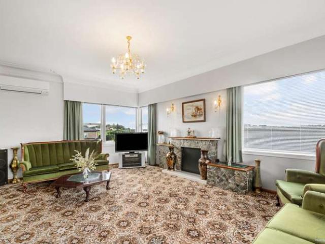 House for sale in Hillsborough