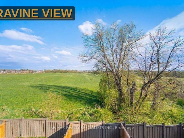 Townhouse for sale in Woburn, Ontario