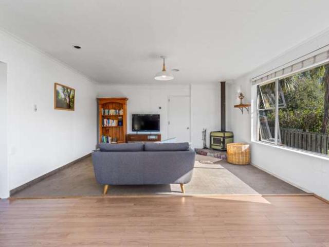 House for sale in Otakou