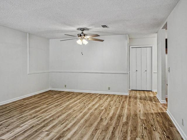 Condo for sale in Ark