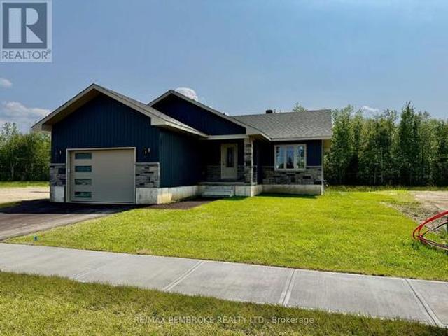 House for sale in Pembroke, Ontario