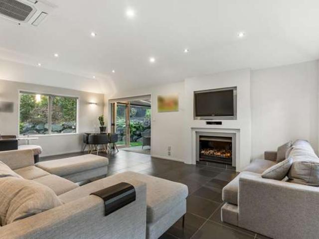 House for sale in Awhitu