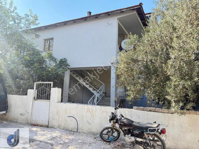 Soma, Manisa içerisinde satılık Villa