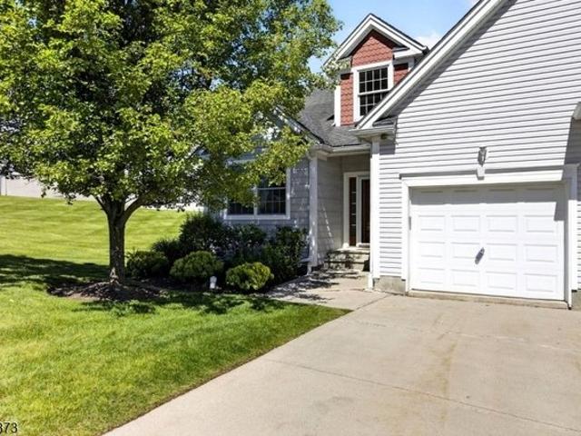 Townhouse for sale in Wantage, Sussex County