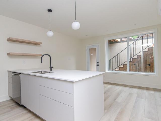 Apartment for rent in Mulhurst Bay, Ontario