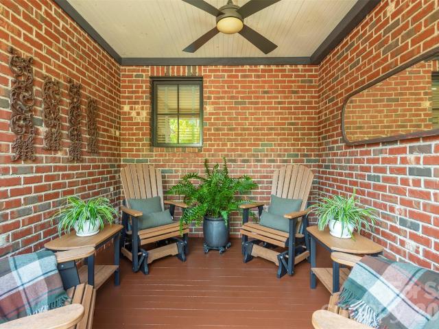 Townhouse for sale in Black Mountain, North Carolina