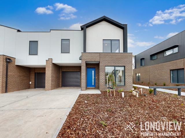 House for rent in Deanside, Melbourne
