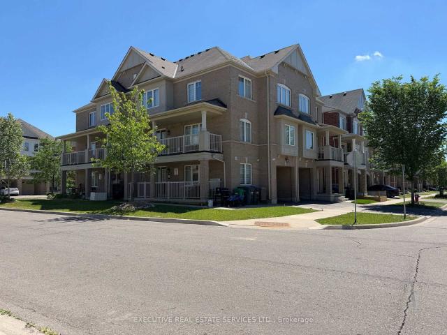 Townhouse for sale in Woburn, Ontario
