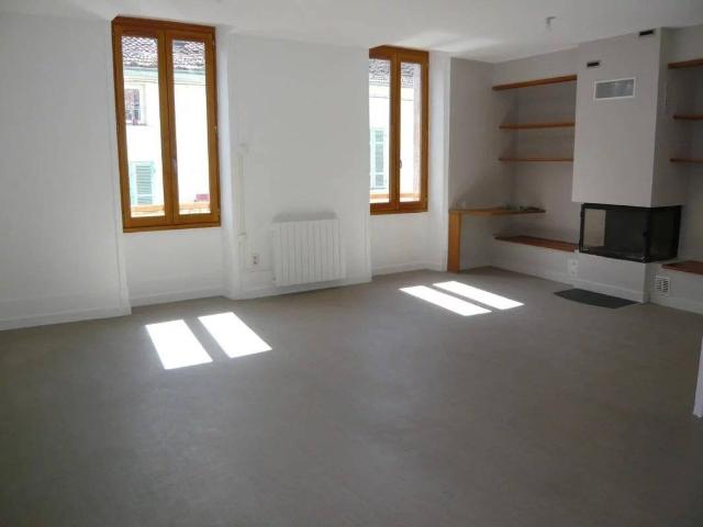 Appartement location à La Tour-du-Pin, Les Avenières