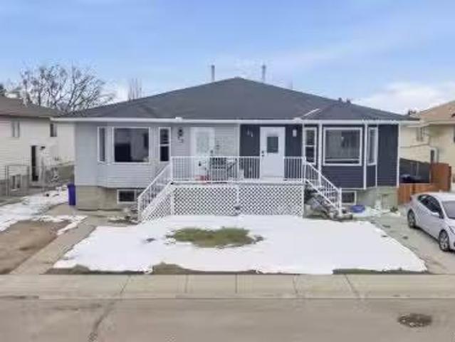 House for sale in Strathmore, Alberta