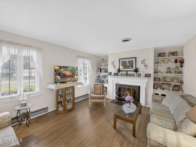 House for sale in Whiting, New Jersey