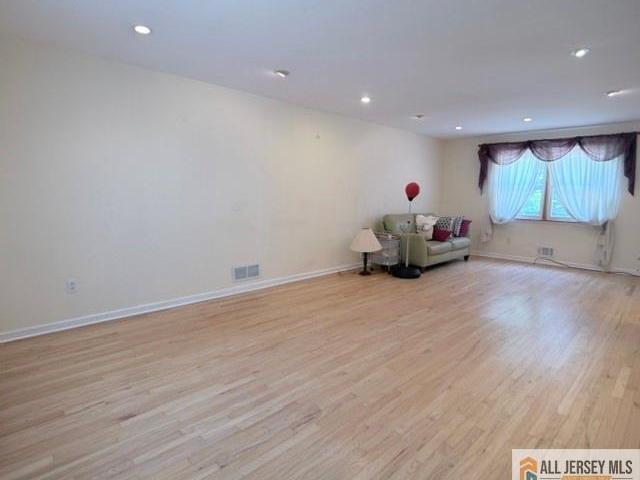 House for sale in Edison, New Jersey