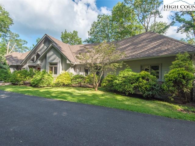 House for sale in Avery, North Carolina
