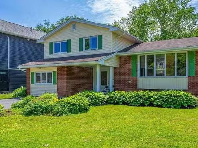 House for sale in Dartmouth, Nova Scotia