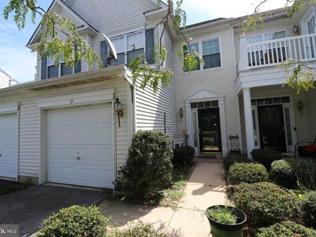 Townhouse for sale in Delaware