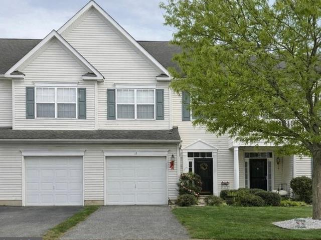 Townhouse for sale in Delaware