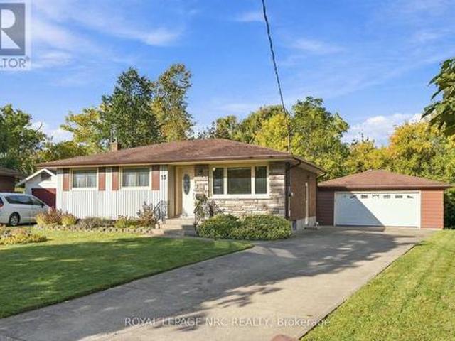 House for sale in St. Catharines, Golden Horseshoe