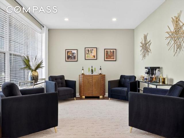 Townhouse for sale in Millis, Massachusetts