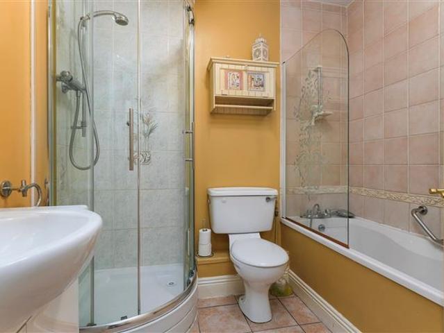 Apartment for sale in Bluebell, North Tipperary