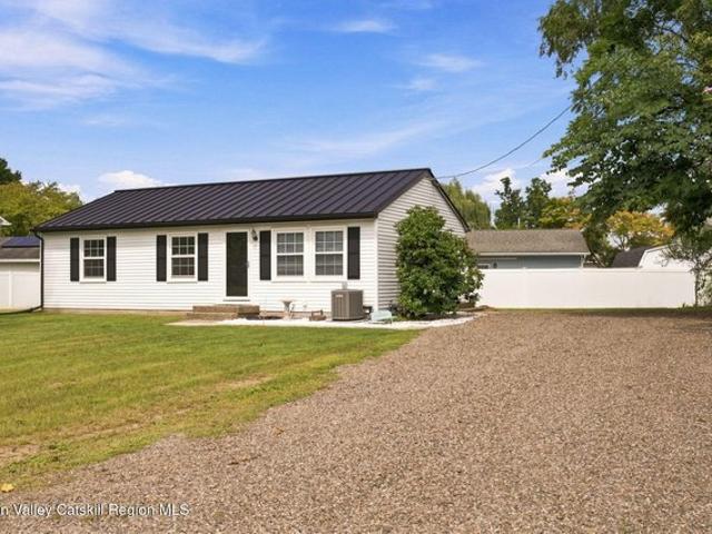 House for sale in Bloomington, New York