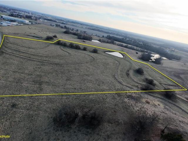 Farm for sale in Higginsville, Missouri