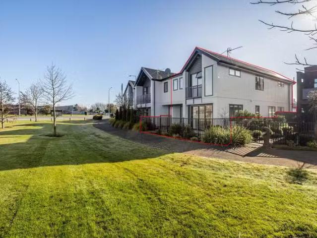 House for sale in Chaslands, Canterbury