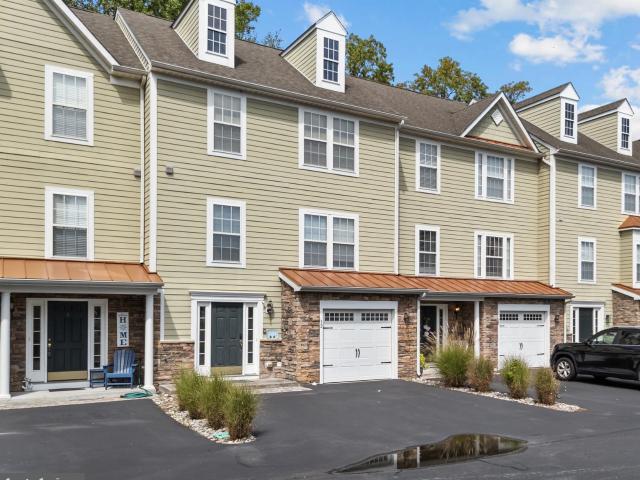 Condo for sale in Delaware