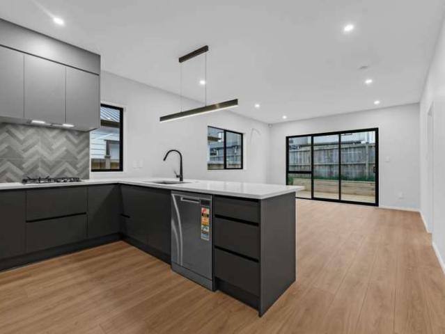 House for sale in Awhitu, Oroua County