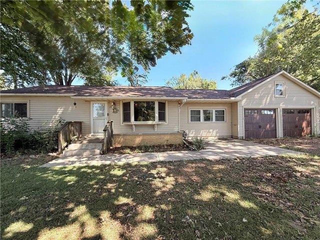 House for sale in Bethany, Illinois