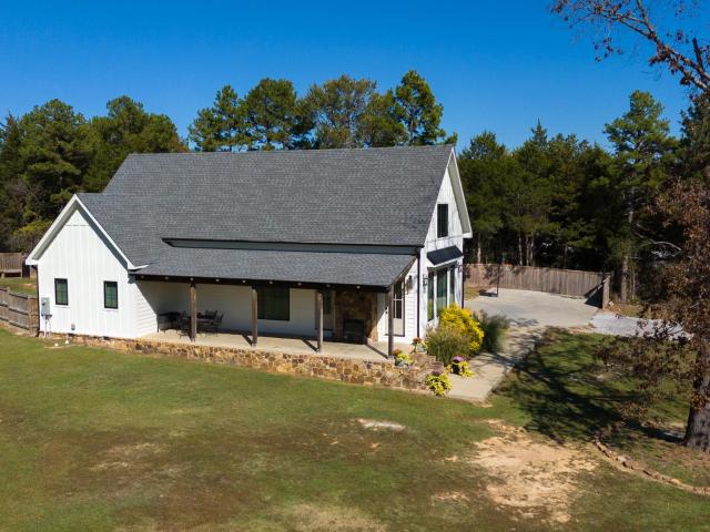 House for sale in Cave City, Independence County