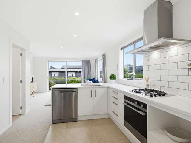 Townhouse for sale in Papakaio, Wellington