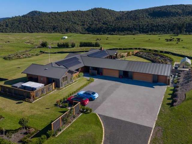 House for sale in Kinloch, Waikato