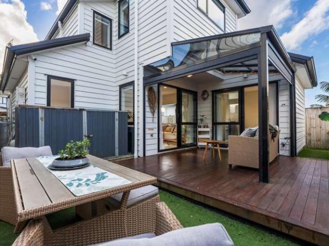 House for sale in Paremoremo