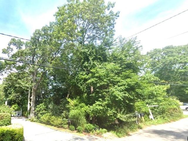 Land for sale in Wainscott, New York