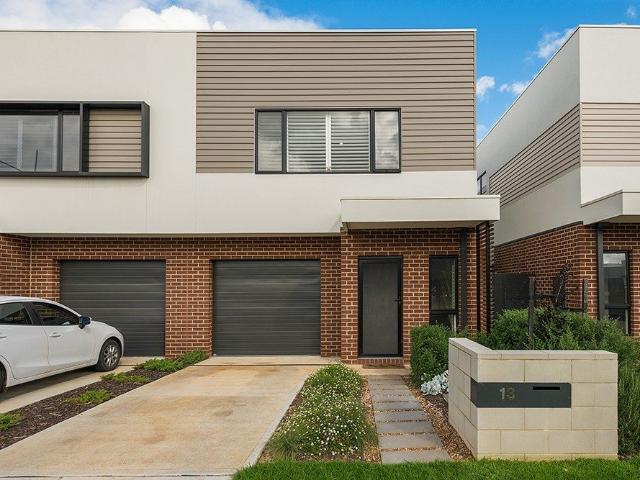House for rent in Avondale Heights, Melbourne