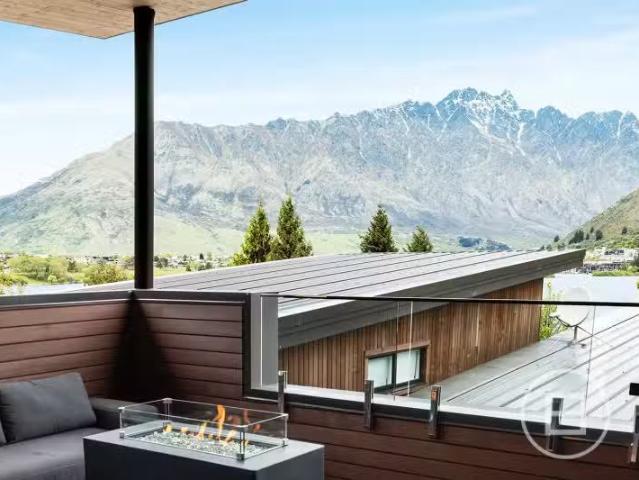 House for sale in Otakou