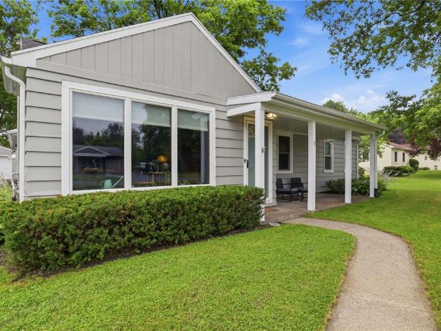 House for sale in Farmington, New York