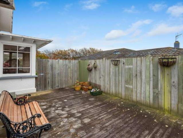 House for sale in Otakou