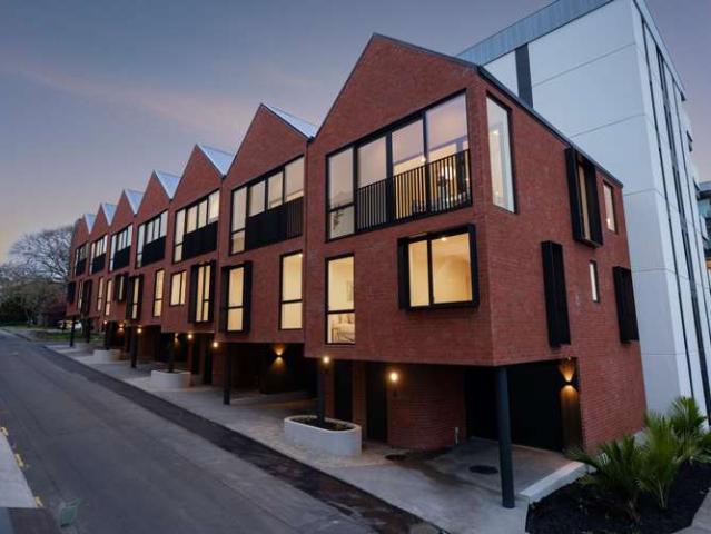 Townhouse for sale in Grafton