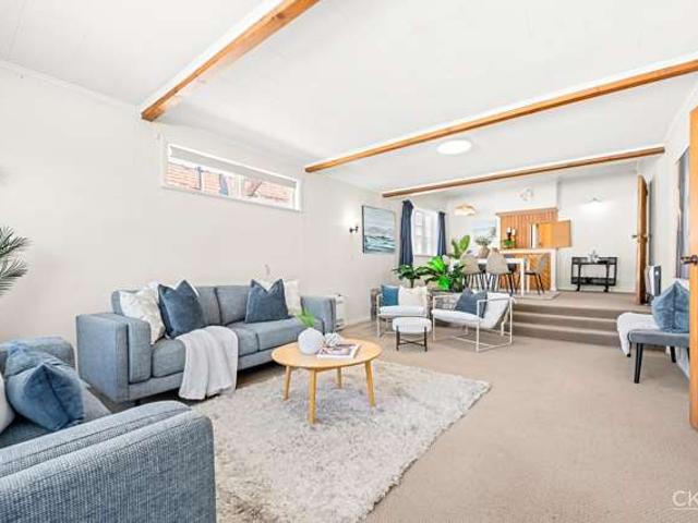 House for sale in Days Bay, Wellington