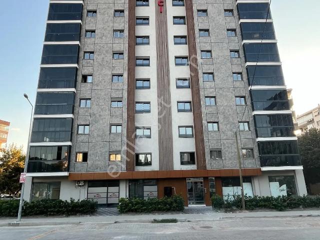 Manavkuyu Mahallesi, Bayraklı içerisinde satılık mülk