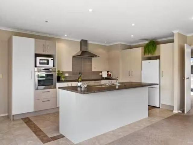 House for sale in Awhitu, Oroua County