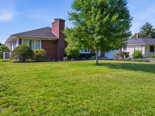 House for sale in Colonie, New York