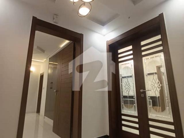 House for sale in Faisalabad, Islamabad Capital Territory